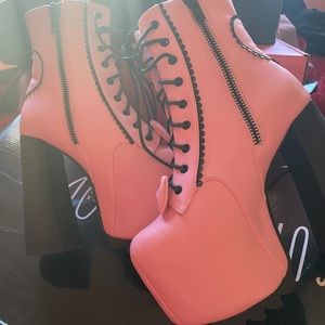 Dolls kill platforms